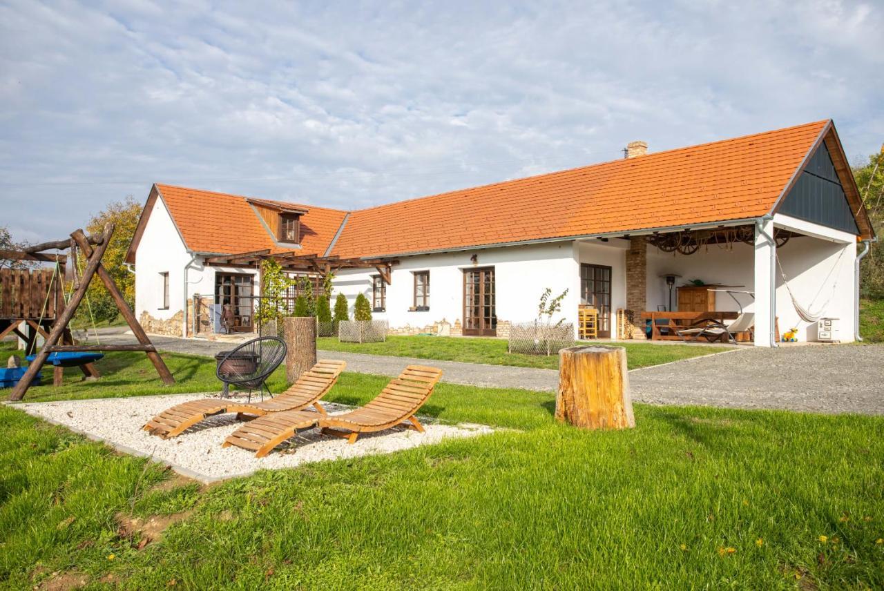 Kishosszuret Vendeghaz Hotel Pécsvárad Exterior foto