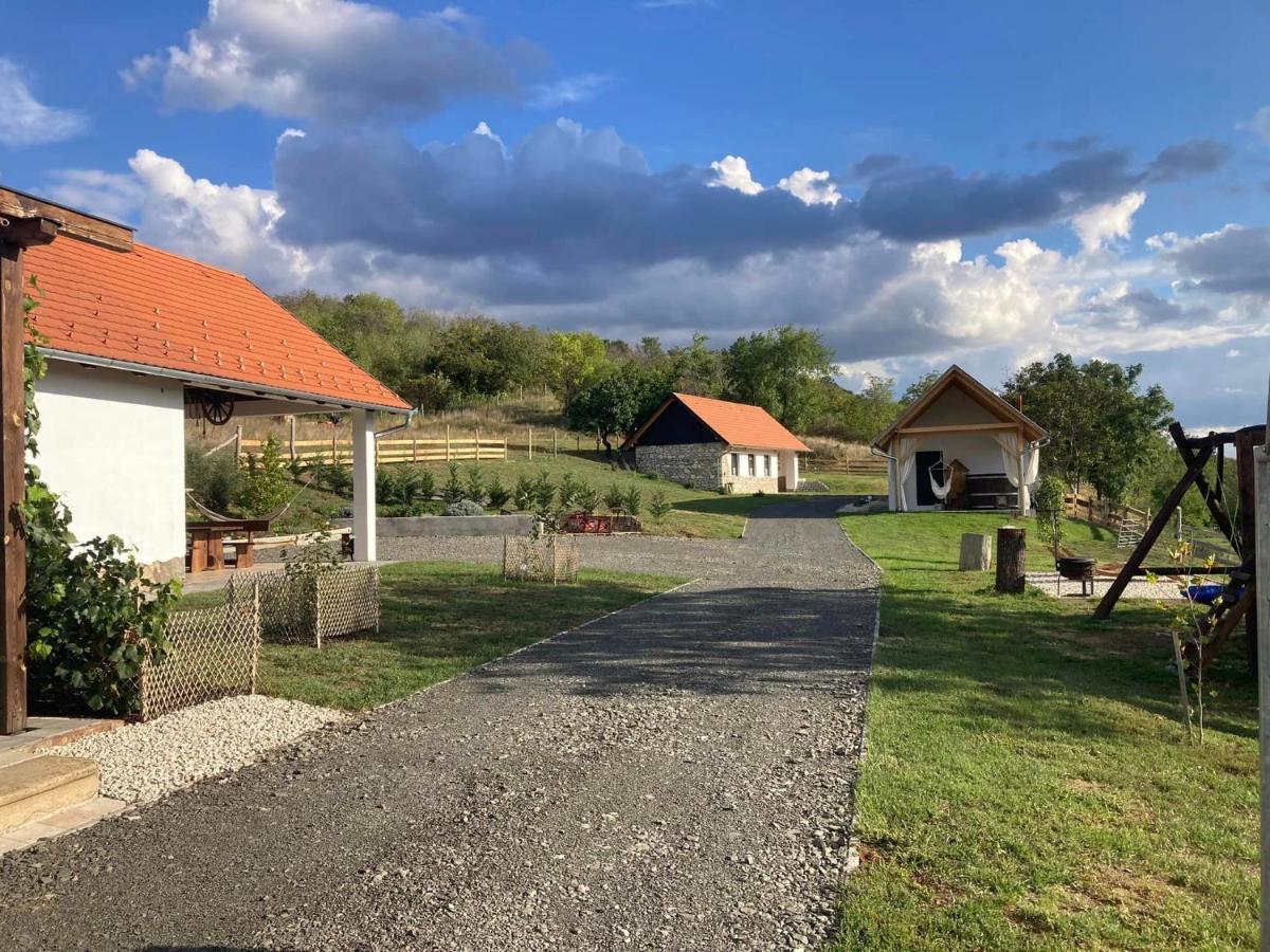 Kishosszuret Vendeghaz Hotel Pécsvárad Exterior foto