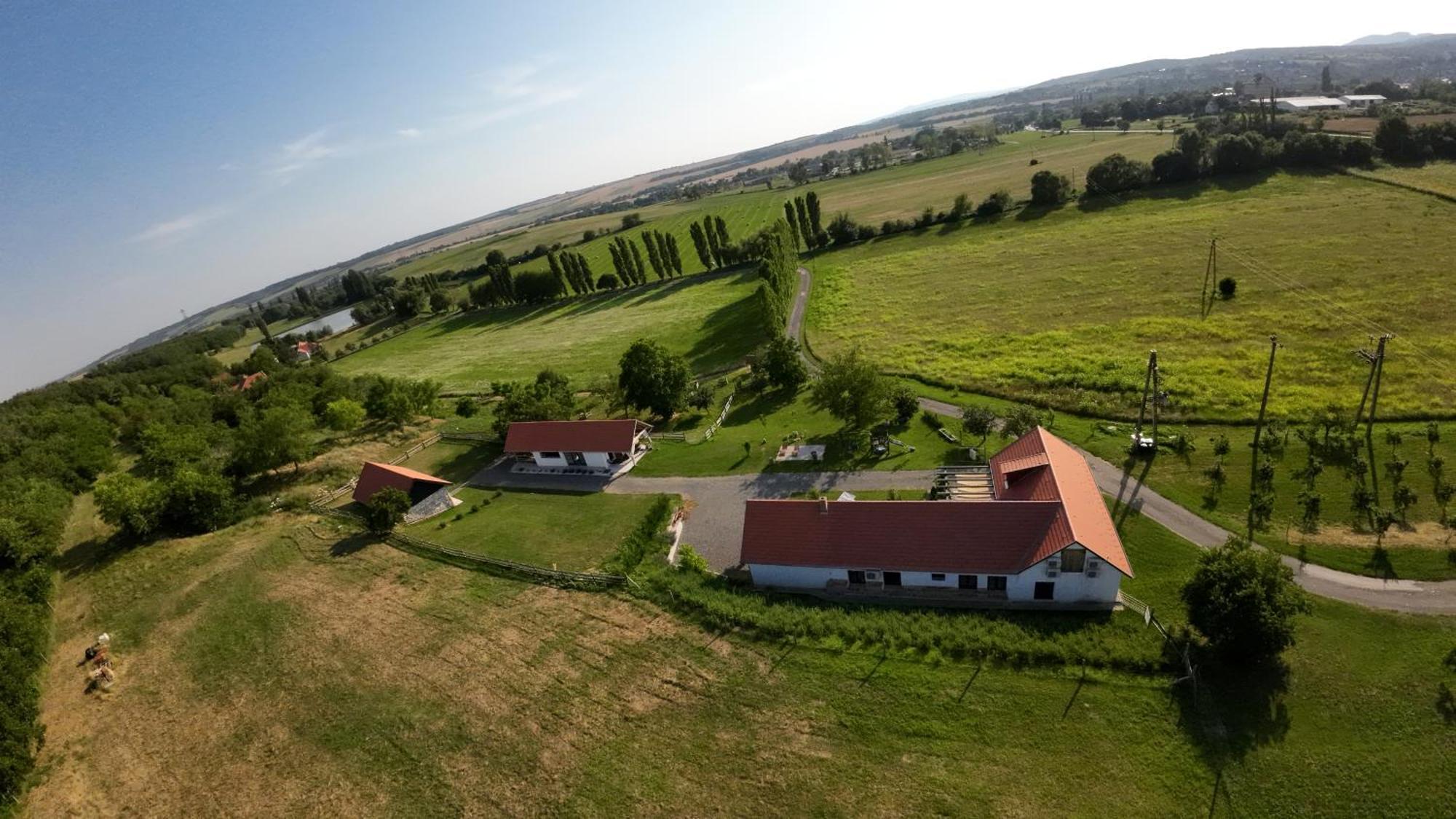 Kishosszuret Vendeghaz Hotel Pécsvárad Exterior foto